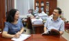 Đồng chí Ngô Minh Tuấn, Tổng Biên tập Tạp chí Xây dựng Đảng (bên phải) trao đổi với PV Tạp chí Xây dựng Đảng.